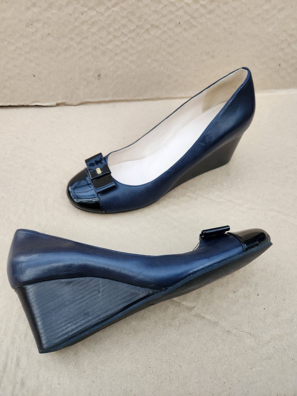 Cole Haan Navy Wedge Pumps with Patent Toe Bow - Size 9.5B